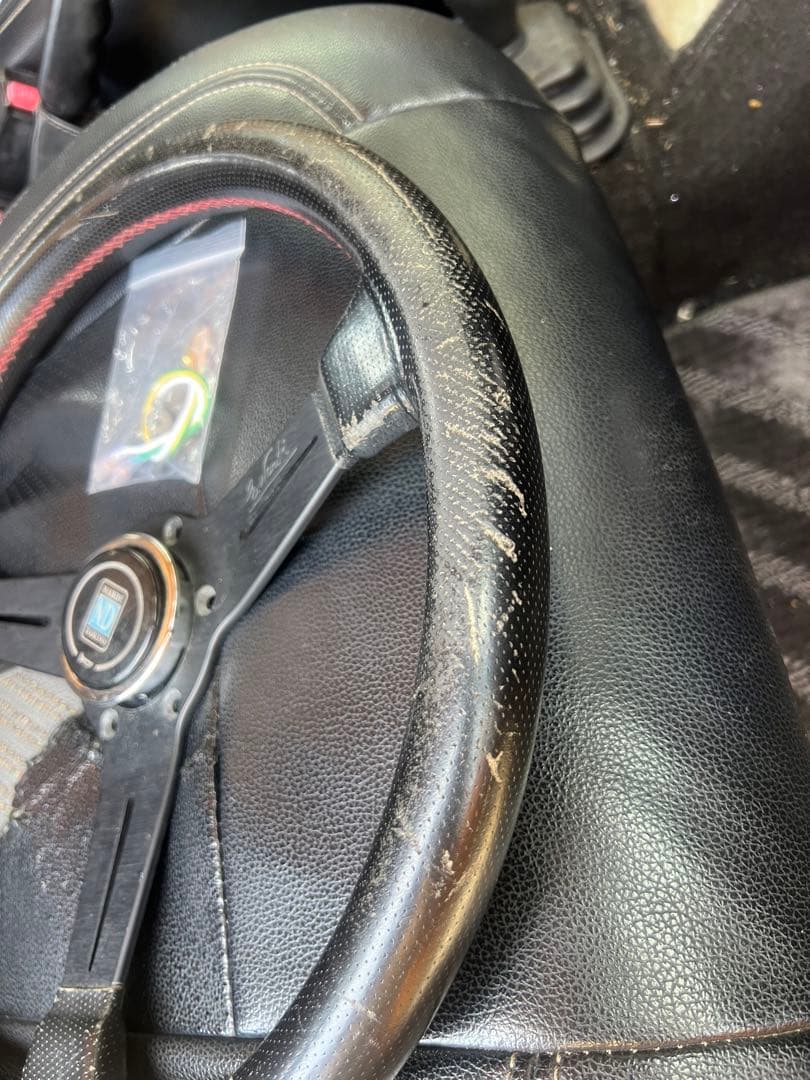 ナルディ　ステアリング　黒