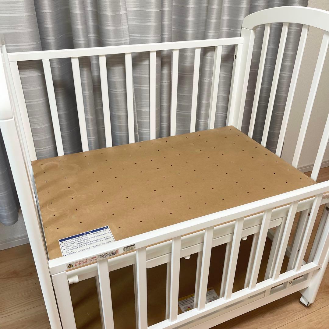 【直接引き取り限定★滋賀県】KATOJI カトージ　ベビーベッド　ミニ　ホワイト