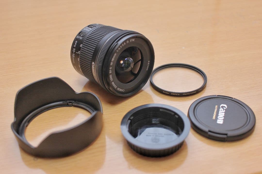 超広角レンズ Canon EF-S 10-18 f/4.5-5.6 IS STM