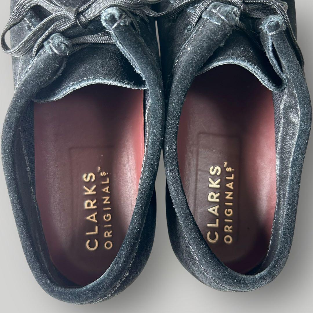 ほぼ新品　クラークス　ワラビー (25.5) ゴアテックス　スエード　ビブラム