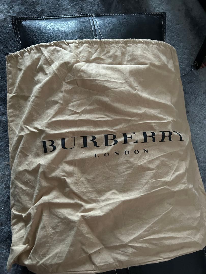 BURBERRY 手持ちバッグ