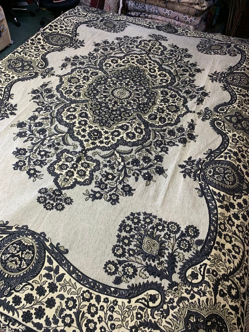 ペルシャの敷物 size200x300cm …. Bab1.