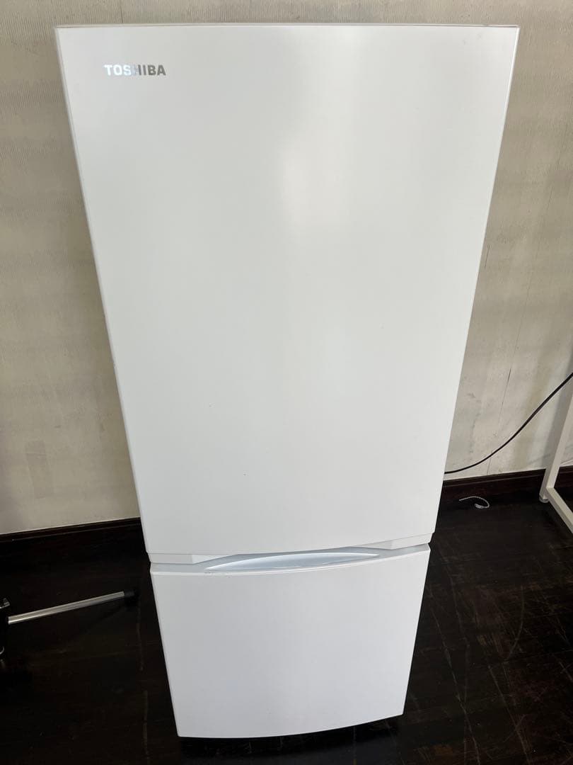 TOSHIBA 東芝　2ドア冷蔵庫 ホワイト　GR-U15BS 2023年式