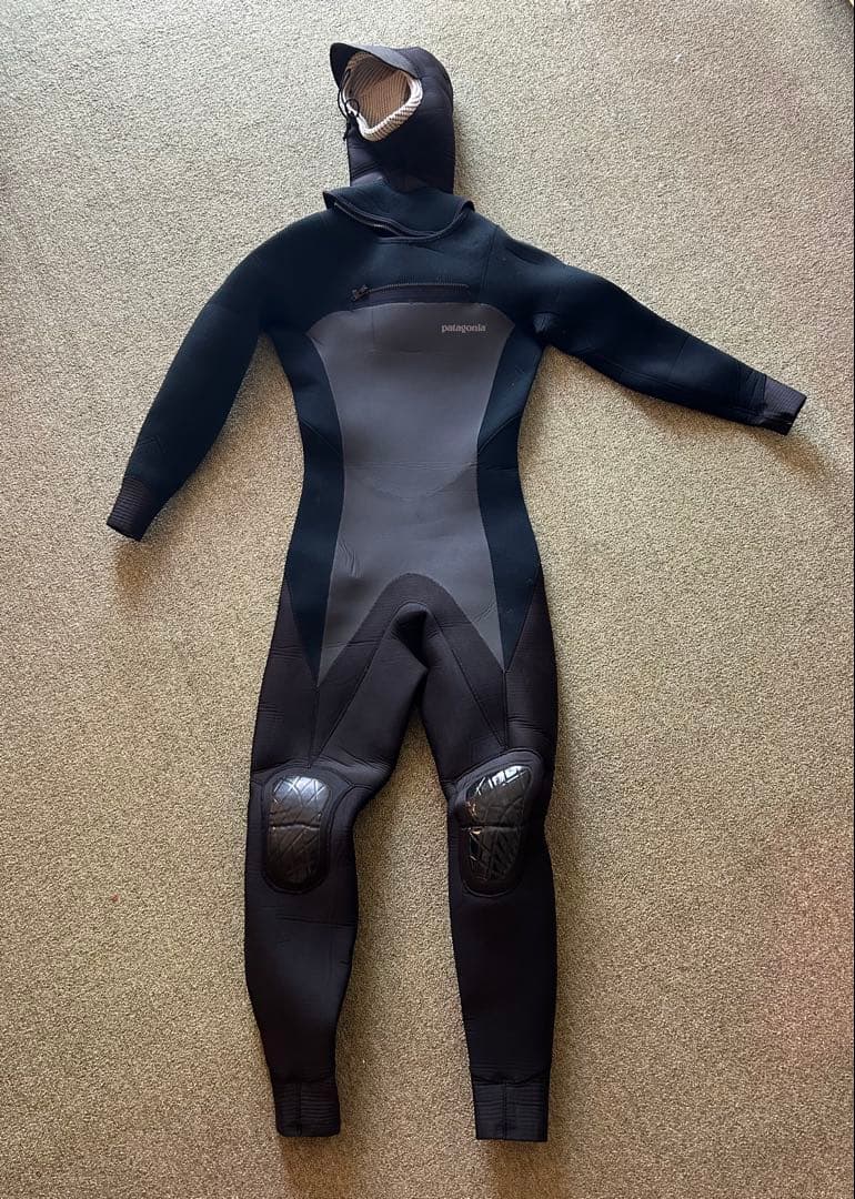 Patagonia パタゴニア　R4フード付きセミドライ