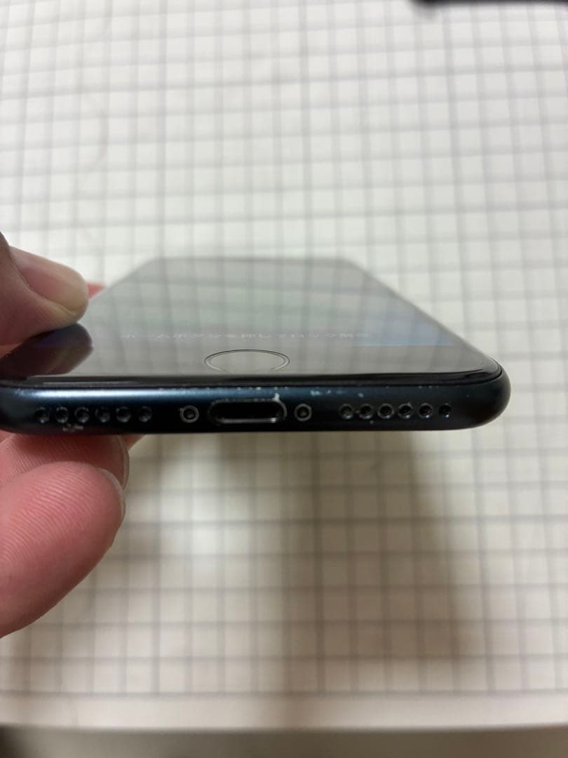 Apple iPhone SE (第3世代) 64GB ミッドナイト