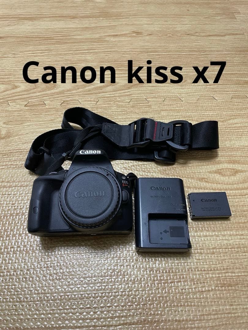 Canon EOS Kiss X7 黒　本体のみ