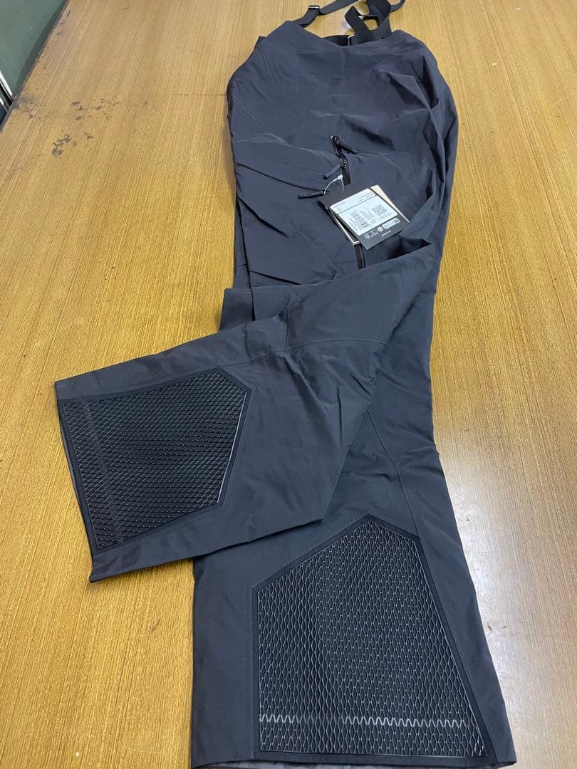 アークテリクス　RUSHラッシュBIBパンツ　L 未使用　最新arc’teryx