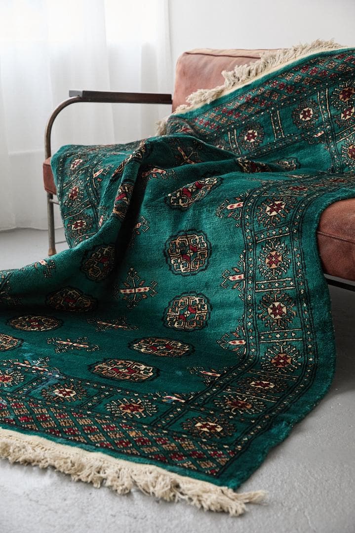 希少　ヴィンテージラグ　ラホール産　トライバルラグ（208×127cm）緑