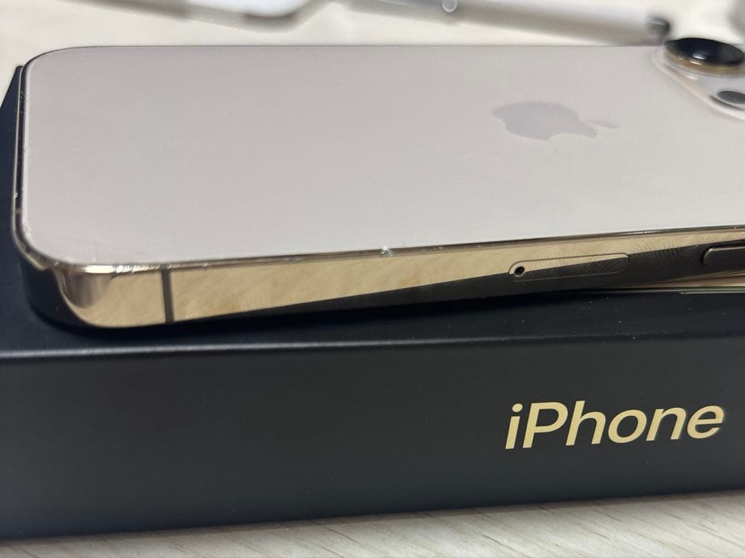 iPhone 13pro 256GB ゴールド
