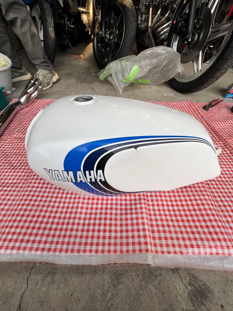YAMAHA RZ250 タンク ホワイト/ブルー　にー