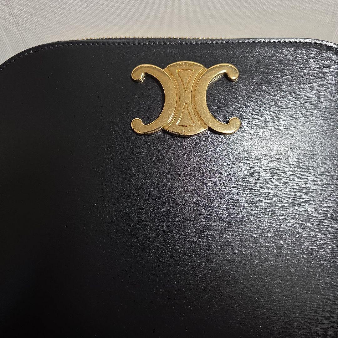 【新品】CELINE　トリオンフ　 ブラックレザー バッグ