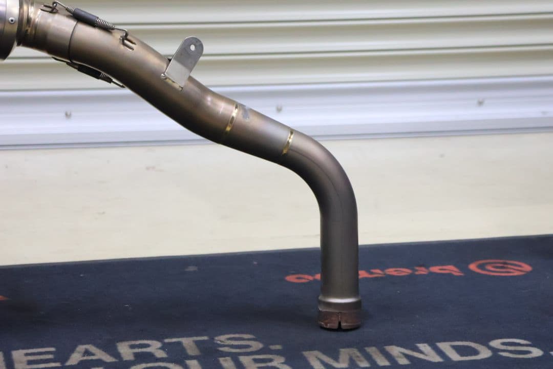 CBR600RR 05-06 PC37　後期　ストライカースリップオンマフラー