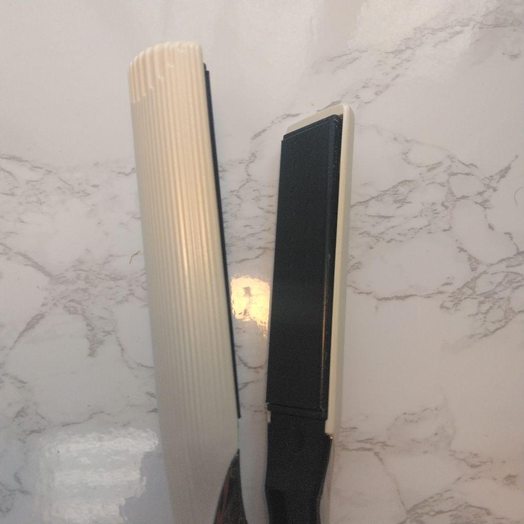 ぐみ⋆✦無言取引大歓迎　美品　動作良好　ReFa　ストレートアイロン