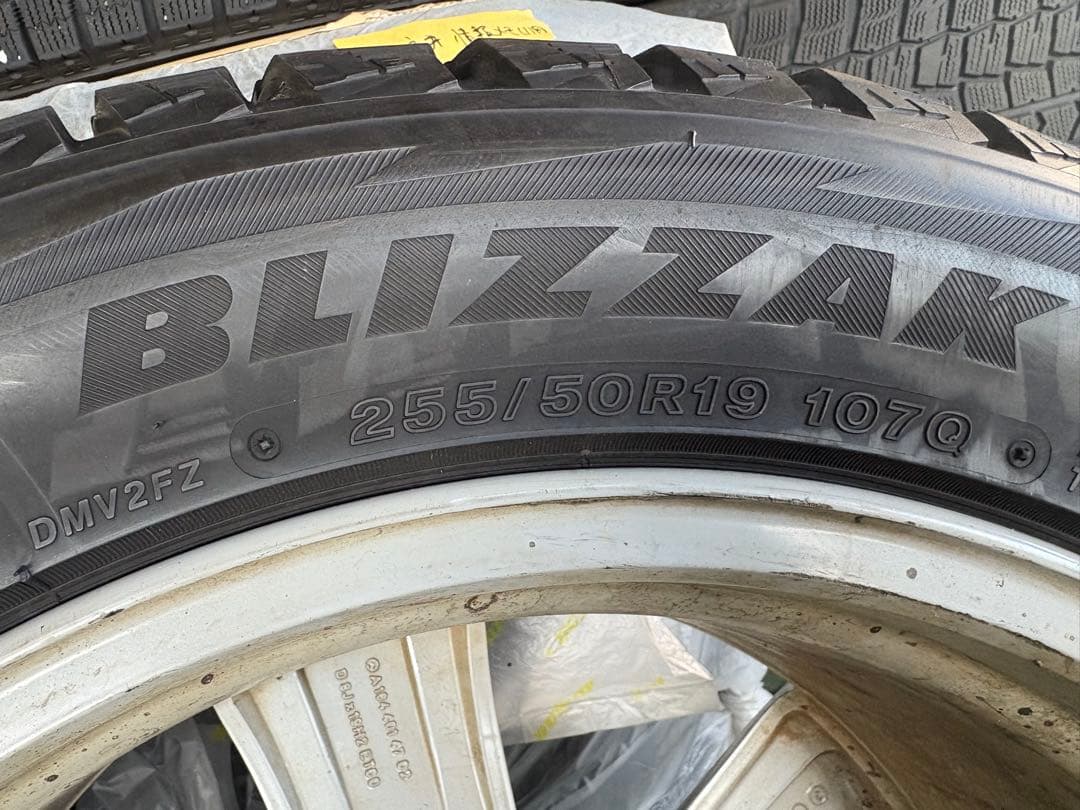 送料無料　ベンツ純正ホイール　スタッドレタイヤ　255/50R19 Mクラスなど