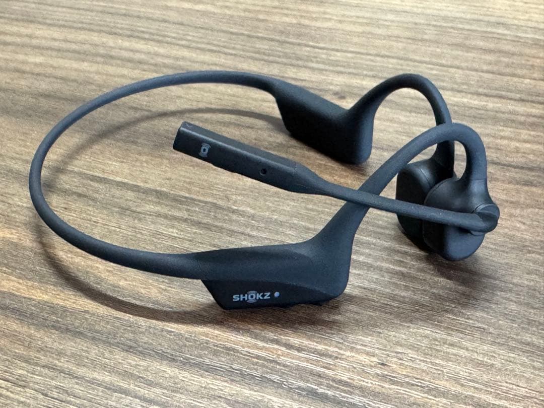 Shokz OpenComm2 UC 2025 Upgrade ハードケース付