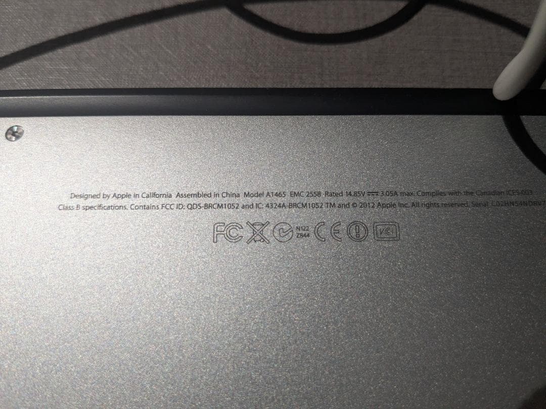 MacBook本体 Apple MacBook Air 11-inch mid 2011 A1465