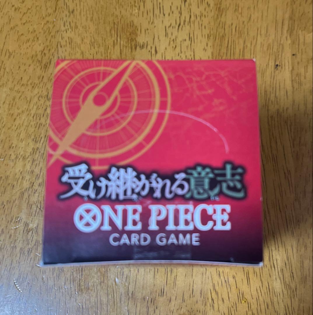 新品未開封ONE PIECE カードゲーム 受け継がれる意志1boxテープ付き