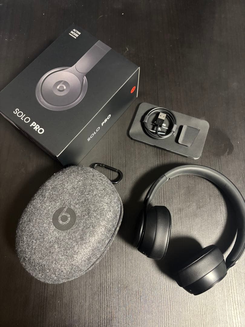 Beats SOLO PRO ワイヤレスヘッドフォン ブラック