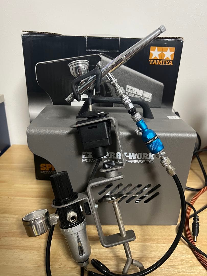 TAMIYA スプレーワークパワーエアーコンプレッサー