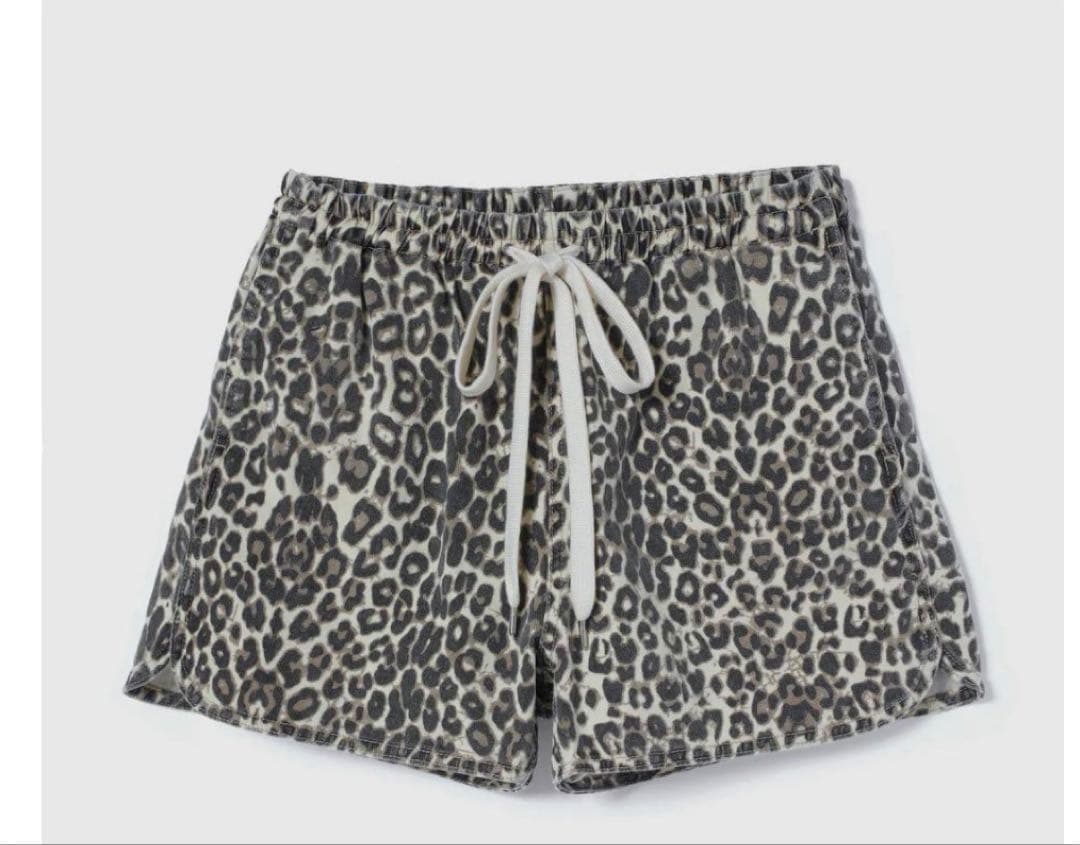 ヒョウ柄 Mサイズ ショートパンツ