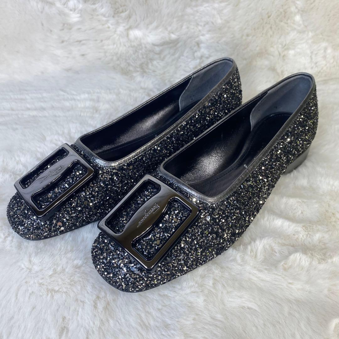 サルヴァトーレフェラガモ　フラット　グリッター ラメ　シルバー　ブラック　24