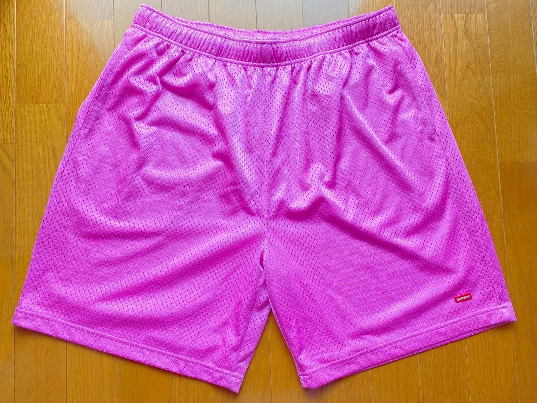即決　美品Supreme ショートパンツ　size Ｌ