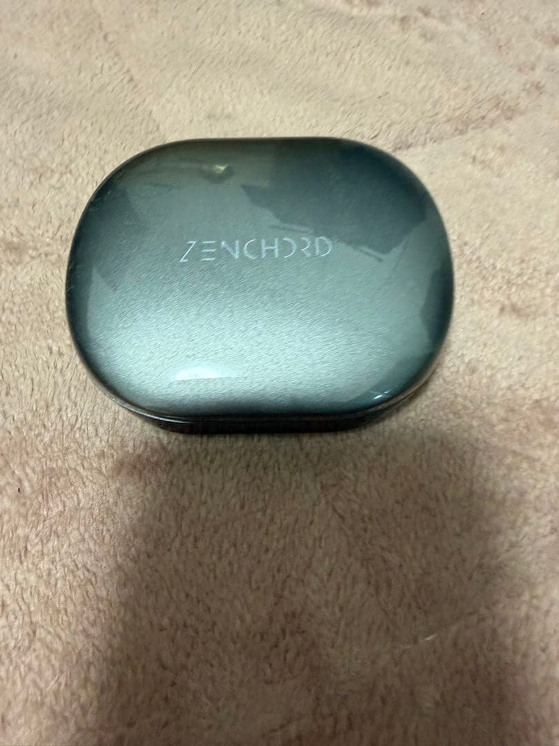 ZENCHRD ワイヤレスイヤホン グレー 充電ケース付き