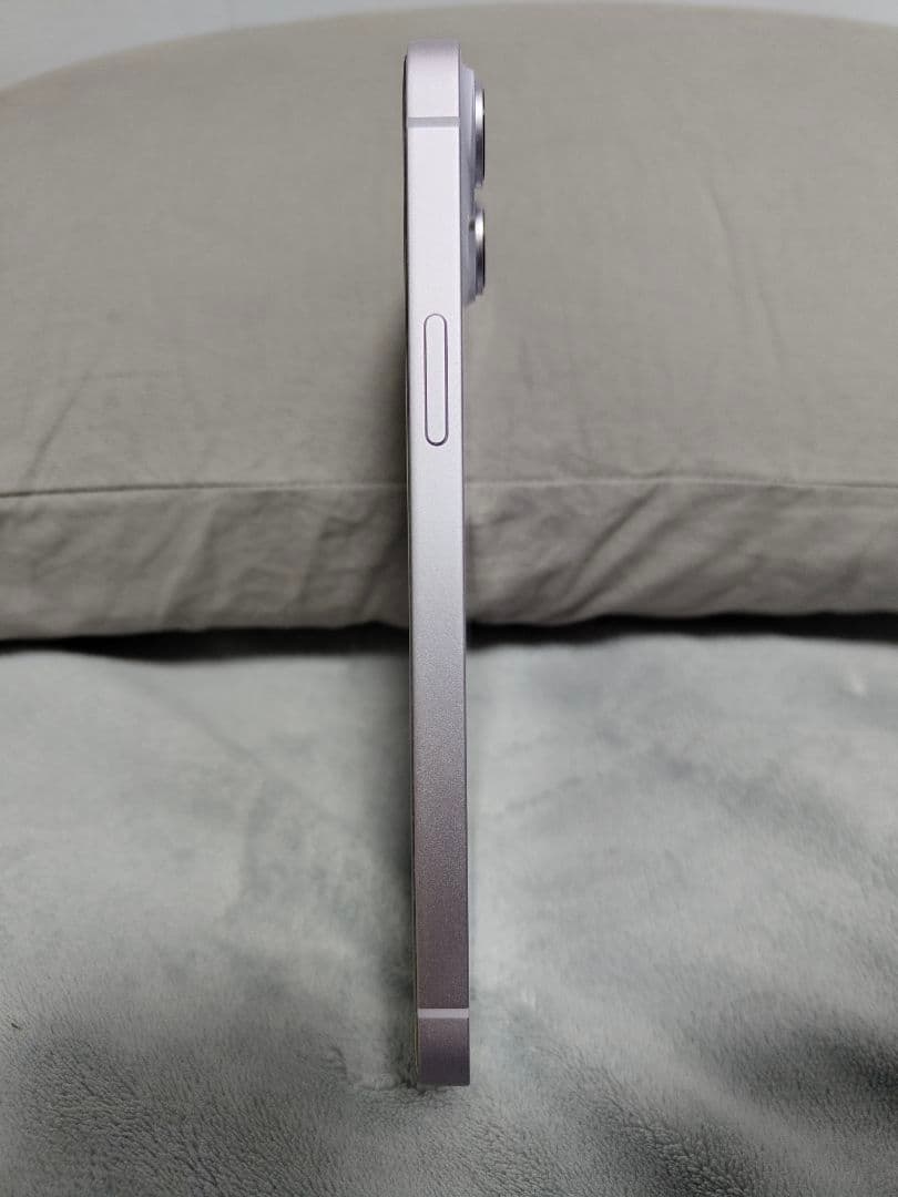 美品！おまけ多数 香港版 デュアルSIM Apple iPhone14Plus