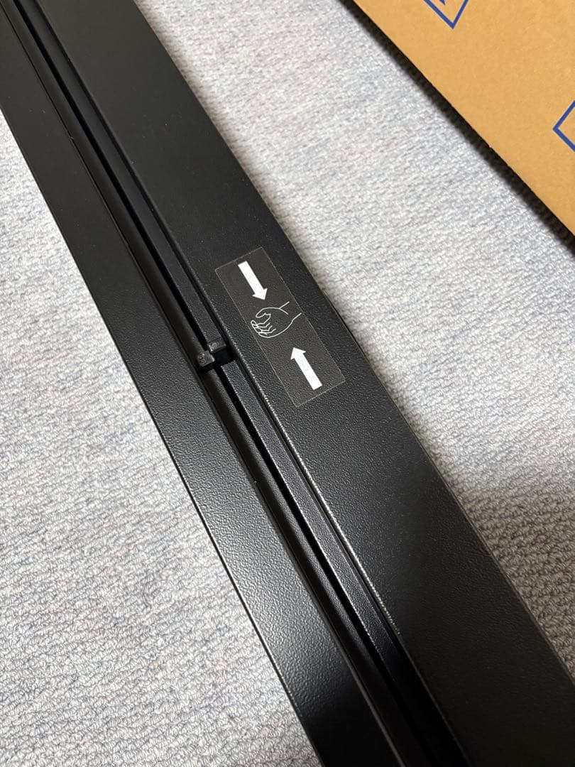 サンワ　プロジェクタースクリーン 80インチ 16:9 100-PRS014