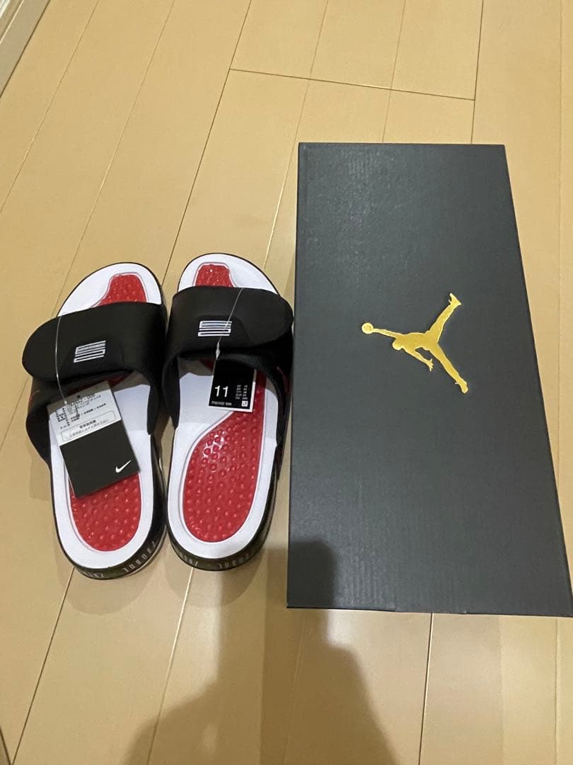 ジョーダンサンダル