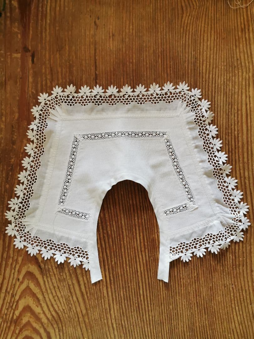 アンティークフランス 花のギュピールレース 付け襟 ＆ジャボ お揃い２点セット